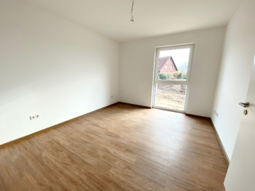 Schöne 3 Zimmer Wohnung im EG mit Terrasse, An der Pferdekoppel 2 - Schlafzimmer Links (4704)