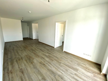 Helle 2-Zimmer-Wohnung mit Terrasse im Erdgeschoss in Seelze OT Dedensen - Wohn/Esszimmer 3 (6535)
