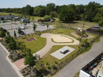 Helle 2-Zimmer-Wohnung mit Terrasse im Erdgeschoss in Seelze OT Dedensen - Spielplatz (6527)