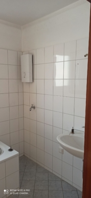 Charmante 3-Zimmer-Wohnung mit Balkon in Seelze - Gefliestes Badezimmer (4954)