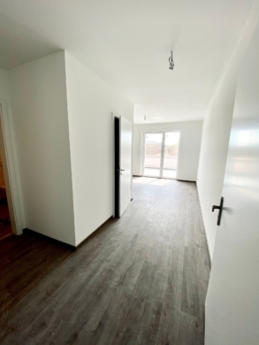 Penthouse-Traum: 3 Zimmer mit großzügiger Dachterrasse | An der Pferdekoppel 2 in Seelze-Dedensen - Helle Wohnung mit Terrasse (4782)