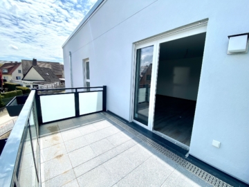 Helle 3-Zimmer-Wohnung mit Balkon in Dedensen - Balkon (5723)