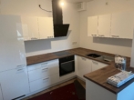 Moderne Einbauküche - Helle 3-Zimmer-Wohnung mit Balkon in Dedensen