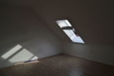 Schlafzimmer - Dachgeschoss mit Balkon und 3 Zimmern in Dedensen