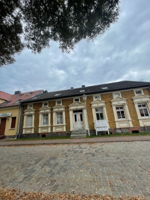 Voll vermietetes Mehrfamilienhaus mit 4 Wohneinheiten & Entwicklungspotenzial bei Eberswalde - Vorderhaus (6782)