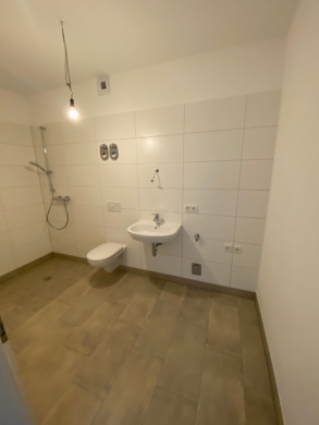 Helles Penthouse mit Terrasse, An der Pferdekoppel – ID: 063 - Modernes Badezimmer 1 (5531)