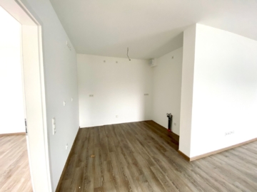 Terrassenwohnung mit 3 Zimmern und Balkon in Seelze OT Dedensen - Küche (6587)