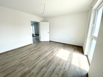 Terrassenwohnung mit 3 Zimmern und Balkon in Seelze OT Dedensen - Schlafzimmer - (6590)