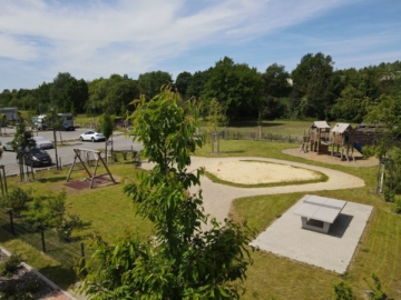 Helle 2-Zimmer-Wohnung im Erdgeschoss mit Terrasse in Seelze OT Dedensen - Spielplatz (6838)