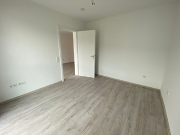 Helle 2-Zimmer-Wohnung im Erdgeschoss mit Terrasse in Seelze OT Dedensen - Schlafzimmer. (6851)