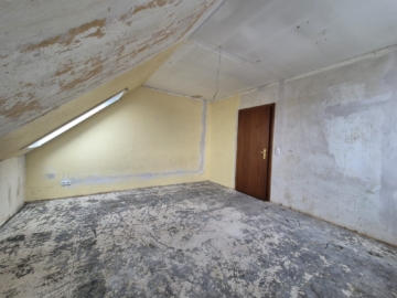 Charmante Dachgeschosswohnung in Seelze zu vermieten - Schlafzimmer 4 (5071)